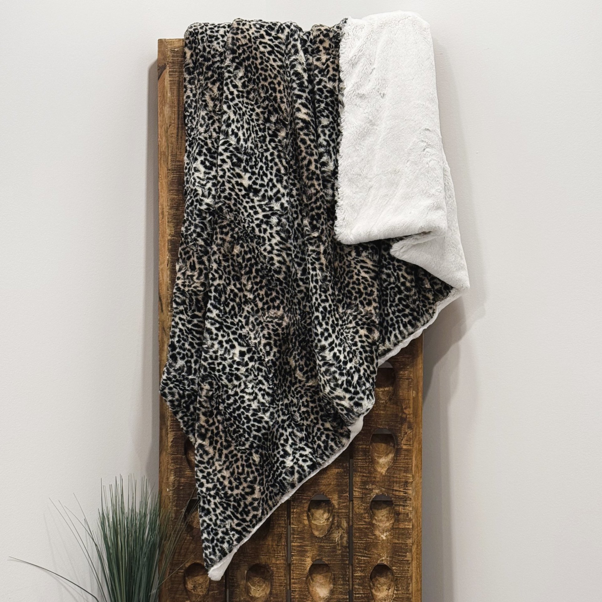 Cheetah Frosted Sand Luxe Minky Blanket