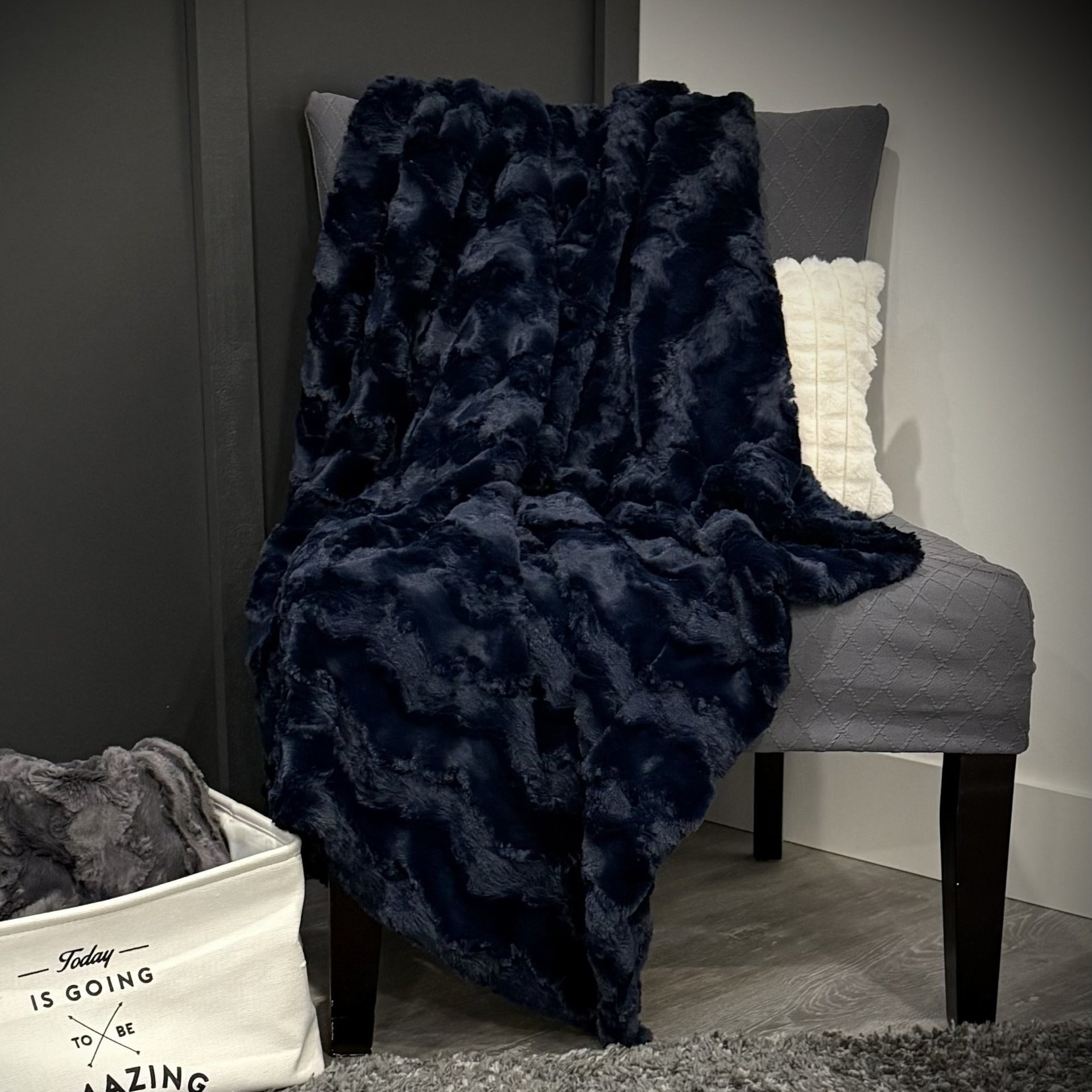 Luxe Cuddle Glacier Ink 50"x60" Adult Minky Blanket