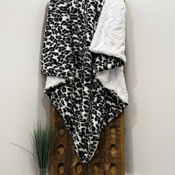 Snow Leopard Luxe Minky Blanket