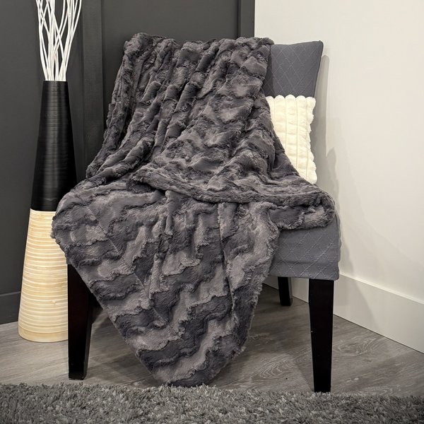 Luxe Cuddle Glacier Ash 50"x60" Adult Minky Blanket