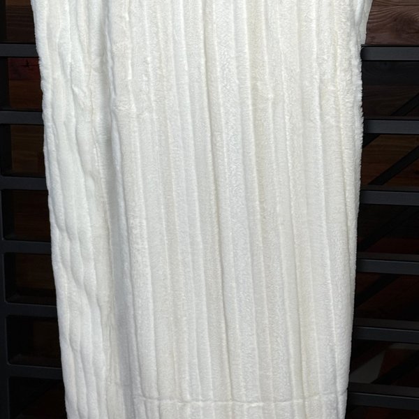 Luxe Cuddle Vienna Natural 50"x60" Adult Minky Blanket