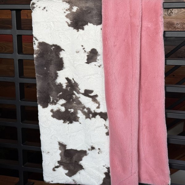 Luxe Cuddle Calf Cow Brownie with Seal Rose Quartz 50"x60" Adult Minky Blanket