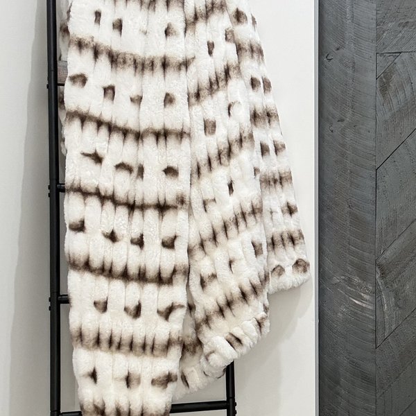 Luxe Cuddle Milan Luca Natural 72"x60" XL Adult Minky Blanket
